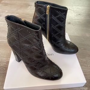 *NWOT Calvin Klein Jamine Black Studded Bootie